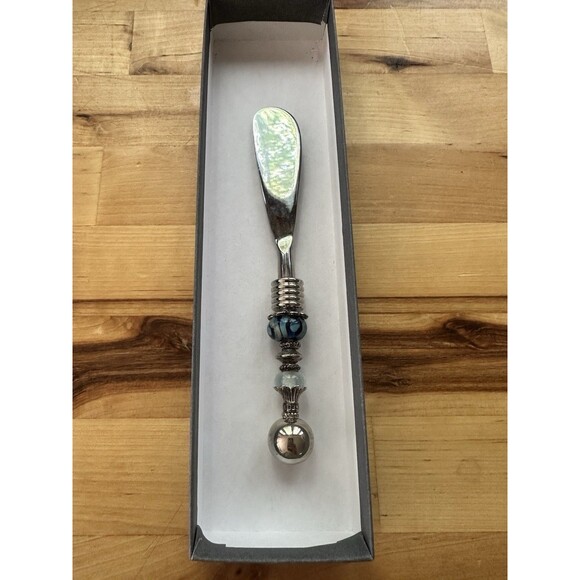 Elegent Beaded Sugar Spoon Hand Painted With Matching Cheese Spreader - Picture 3 of 3